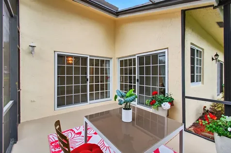 6105 Via Laguna Lane Boca Raton FL 33433