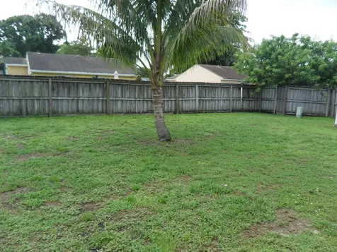 10672 Aquarius Lane Royal Palm Beach FL 33411