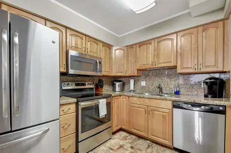 1206 S Lake Drive Lantana FL 33462