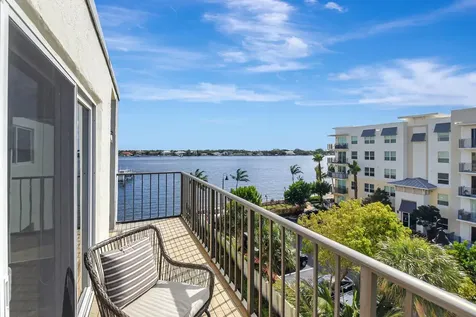 1206 S Lake Drive Lantana FL 33462
