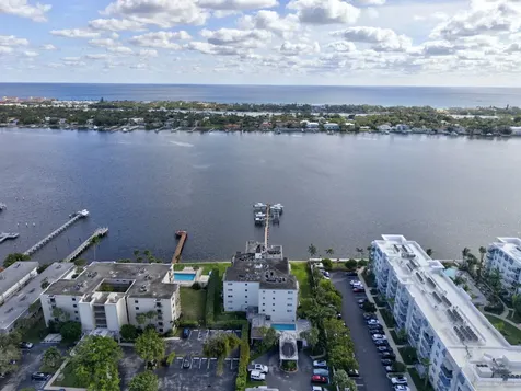 1206 S Lake Drive Lantana FL 33462