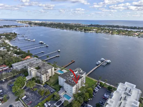 1206 S Lake Drive Lantana FL 33462