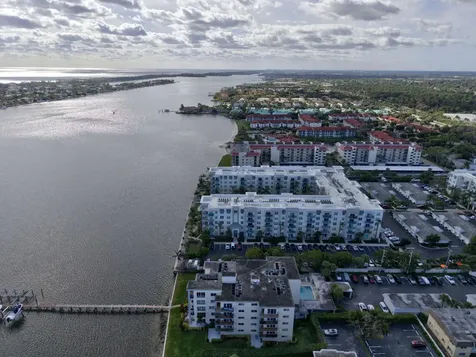 1206 S Lake Drive Lantana FL 33462