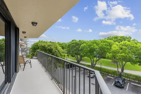 859 Jeffery Street Boca Raton FL 33487