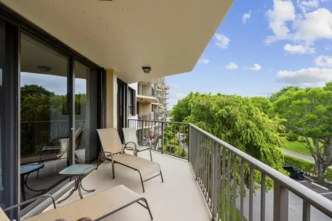 859 Jeffery Street Boca Raton FL 33487