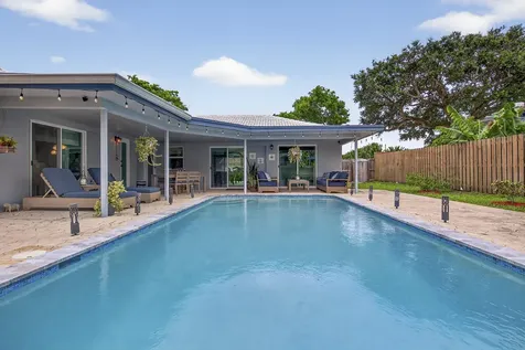 555 Nw 15th Avenue Boca Raton FL 33486
