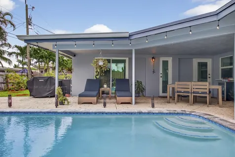 555 Nw 15th Avenue Boca Raton FL 33486