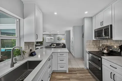 555 Nw 15th Avenue Boca Raton FL 33486
