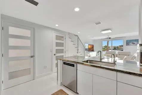 894 E Jeffery Street Boca Raton FL 33487