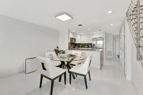 894 E Jeffery Street Boca Raton FL 33487