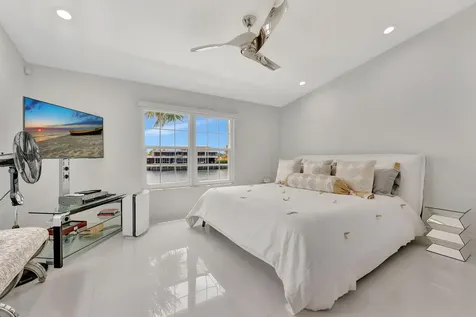 894 E Jeffery Street Boca Raton FL 33487