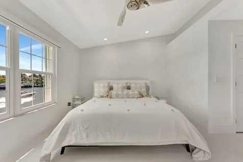 894 E Jeffery Street Boca Raton FL 33487