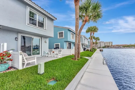 894 E Jeffery Street Boca Raton FL 33487