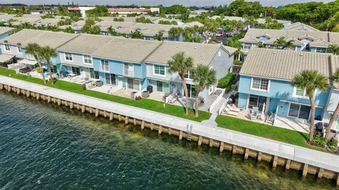 894 E Jeffery Street Boca Raton FL 33487