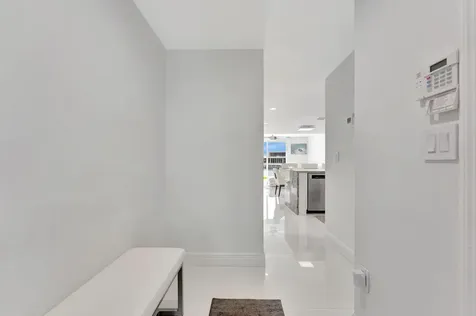894 E Jeffery Street Boca Raton FL 33487