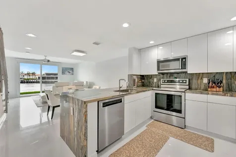 894 E Jeffery Street Boca Raton FL 33487