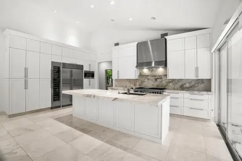 910 Parkside Circle Boca Raton FL 33486