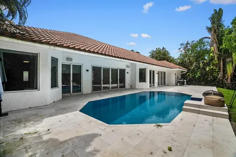 910 Parkside Circle Boca Raton FL 33486