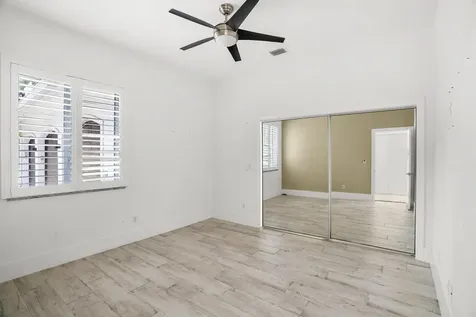 910 Parkside Circle Boca Raton FL 33486