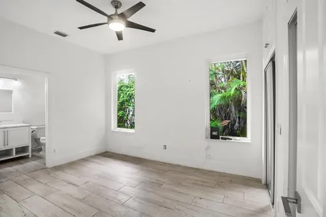 910 Parkside Circle Boca Raton FL 33486