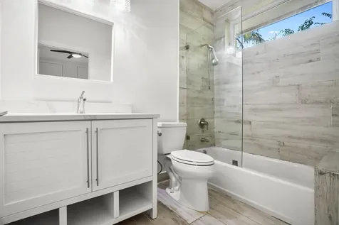 910 Parkside Circle Boca Raton FL 33486