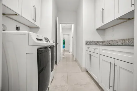 910 Parkside Circle Boca Raton FL 33486
