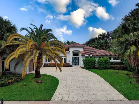 910 Parkside Circle Boca Raton FL 33486