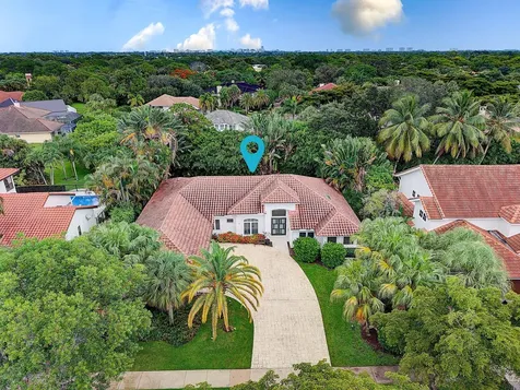 910 Parkside Circle Boca Raton FL 33486
