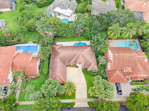 910 Parkside Circle Boca Raton FL 33486