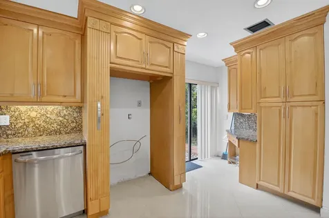 7576 E Sierra Terrace Boca Raton FL 33433
