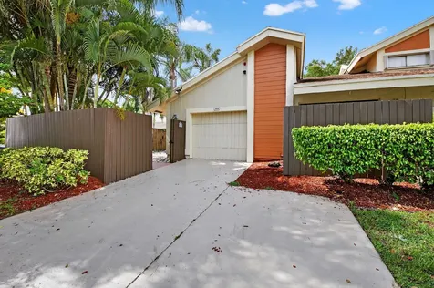 7576 E Sierra Terrace Boca Raton FL 33433