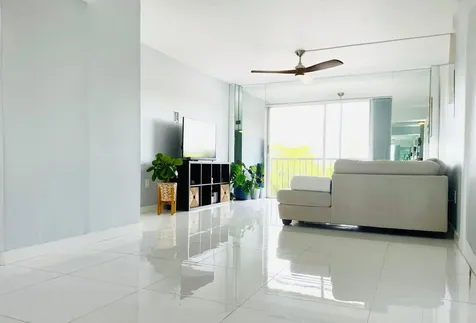 4164 Inverrary Drive Lauderhill FL 33319