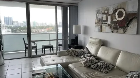 900 Bay Drive Miami Beach FL 33141