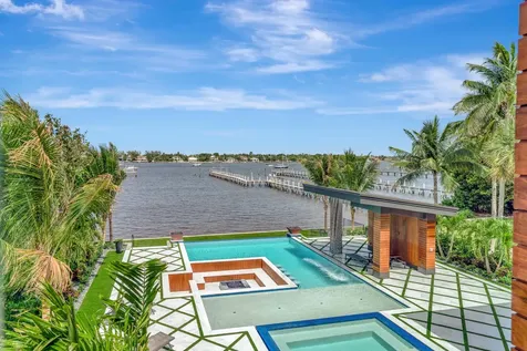 416 S Lake Drive Lantana FL 33462