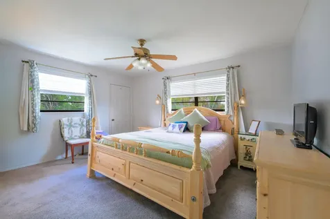 9291 Se Duncan Street Hobe Sound FL 33455