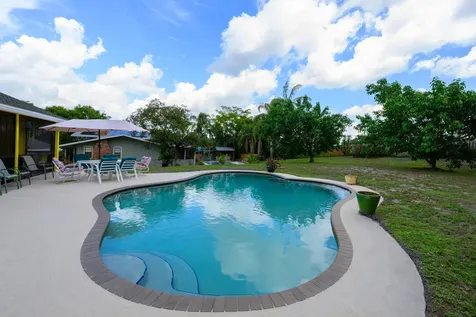 9291 Se Duncan Street Hobe Sound FL 33455