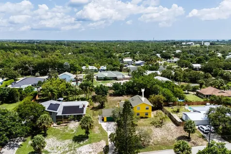 9291 Se Duncan Street Hobe Sound FL 33455
