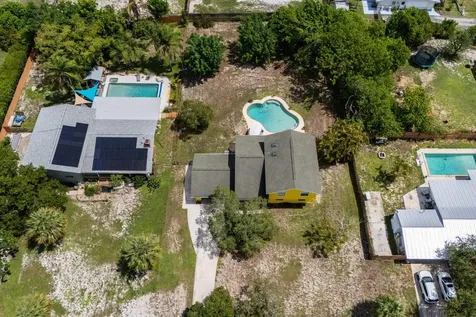 9291 Se Duncan Street Hobe Sound FL 33455