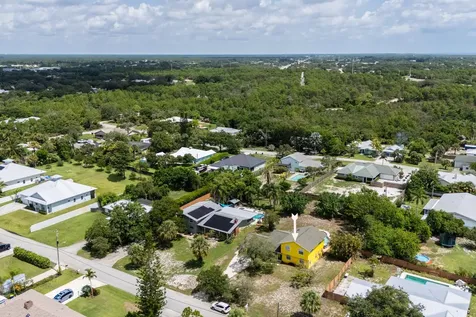 9291 Se Duncan Street Hobe Sound FL 33455