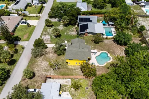 9291 Se Duncan Street Hobe Sound FL 33455