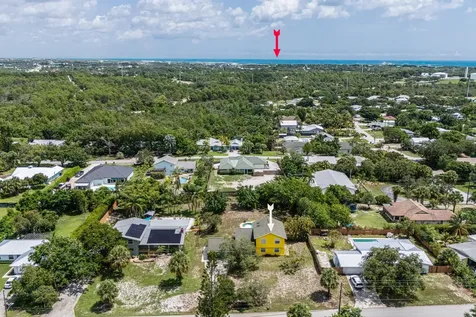 9291 Se Duncan Street Hobe Sound FL 33455
