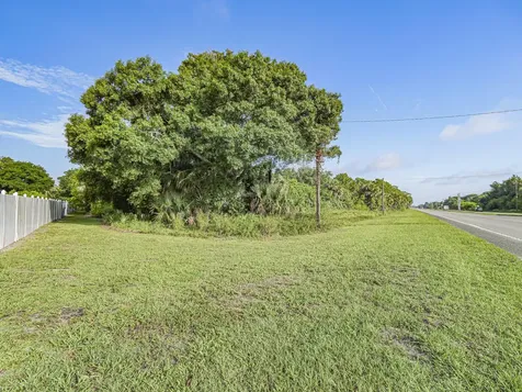 7555 Us Highway 1 Highway Vero Beach FL 32967