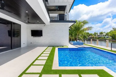 1560 Sw 6th Avenue Boca Raton FL 33486