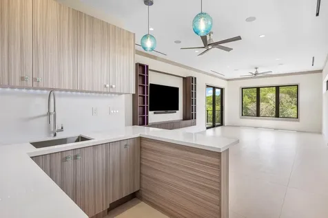 1560 Sw 6th Avenue Boca Raton FL 33486