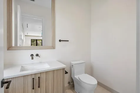 1560 Sw 6th Avenue Boca Raton FL 33486