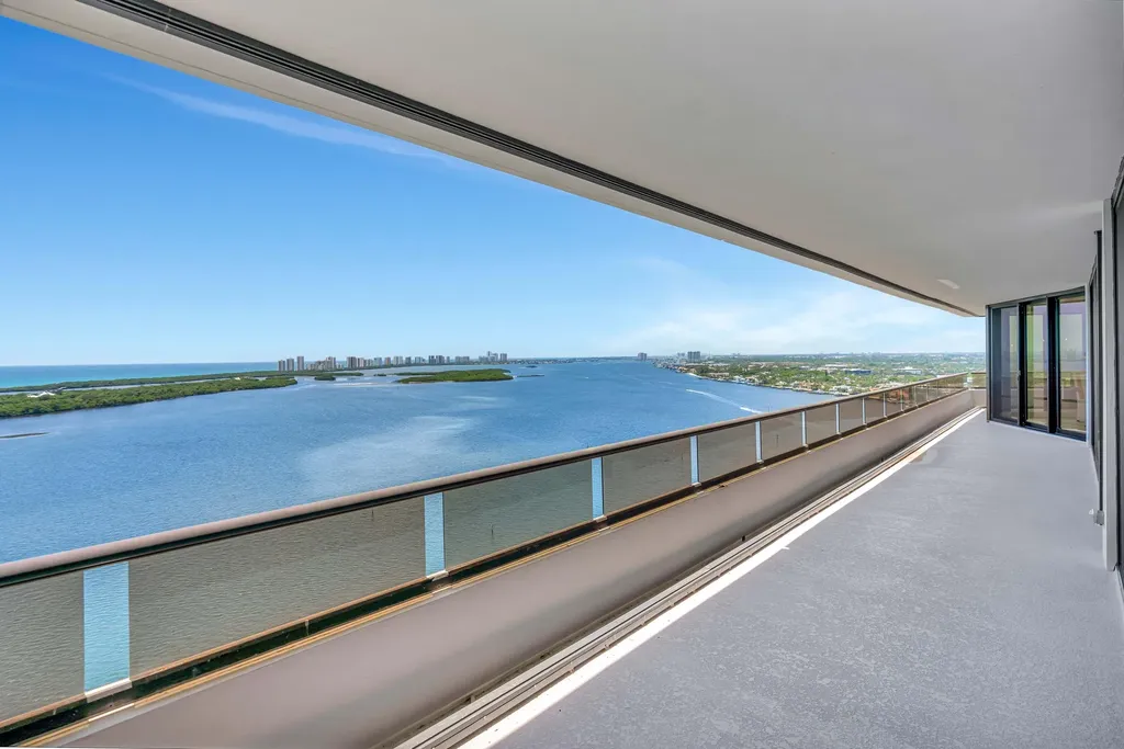 100 Lakeshore Drive North Palm Beach FL 33408