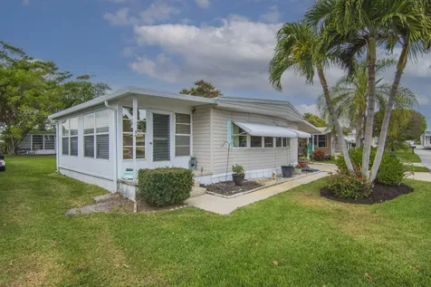 293 Ne Moonstone Drive Jensen Beach FL 34957