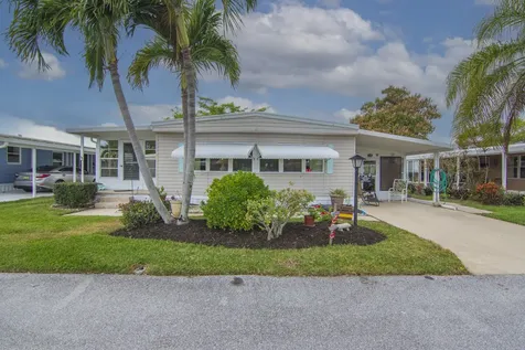 293 Ne Moonstone Drive Jensen Beach FL 34957
