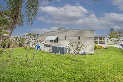 293 Ne Moonstone Drive Jensen Beach FL 34957