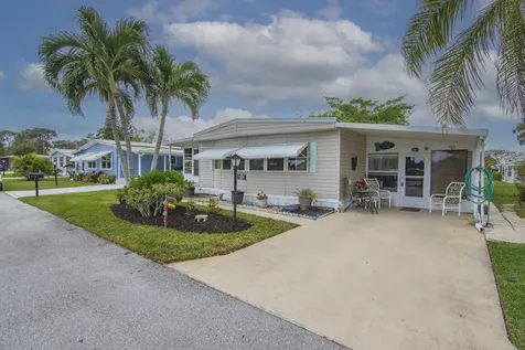 293 Ne Moonstone Drive Jensen Beach FL 34957